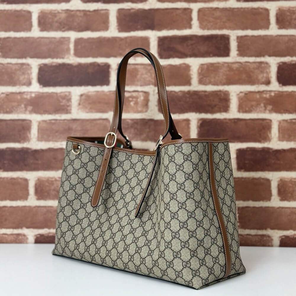 GG Emblem large tote bag