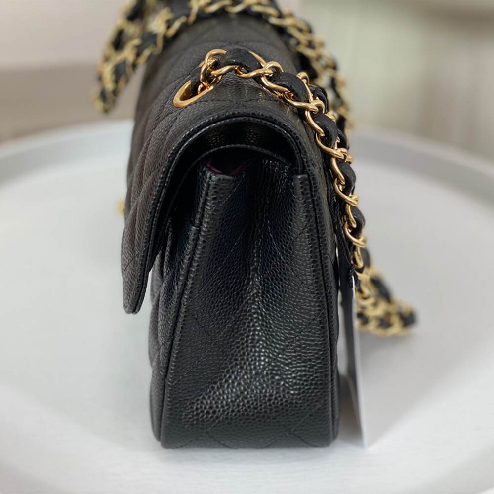 Ch**el SMALL CLASSIC HANDBAG