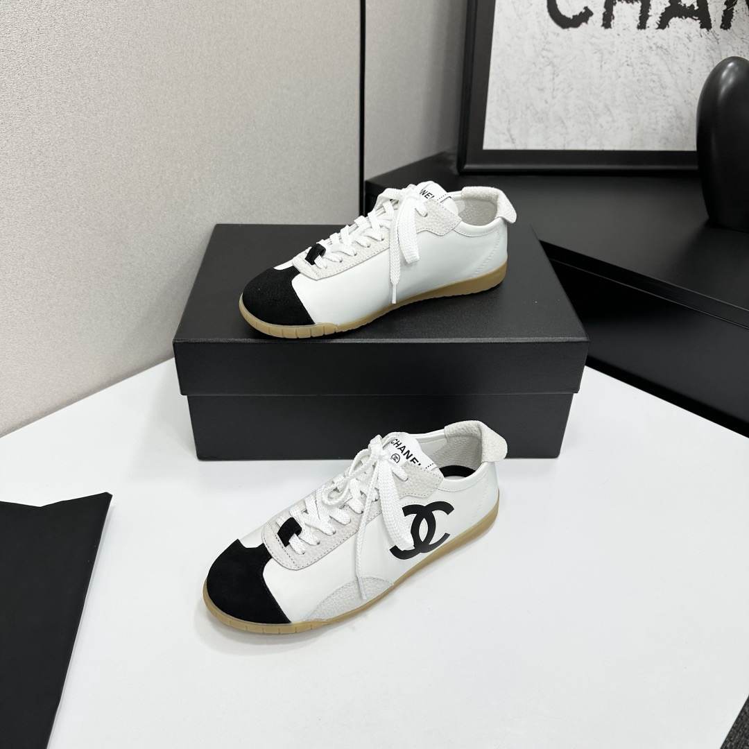 Ch**el Sneakers
