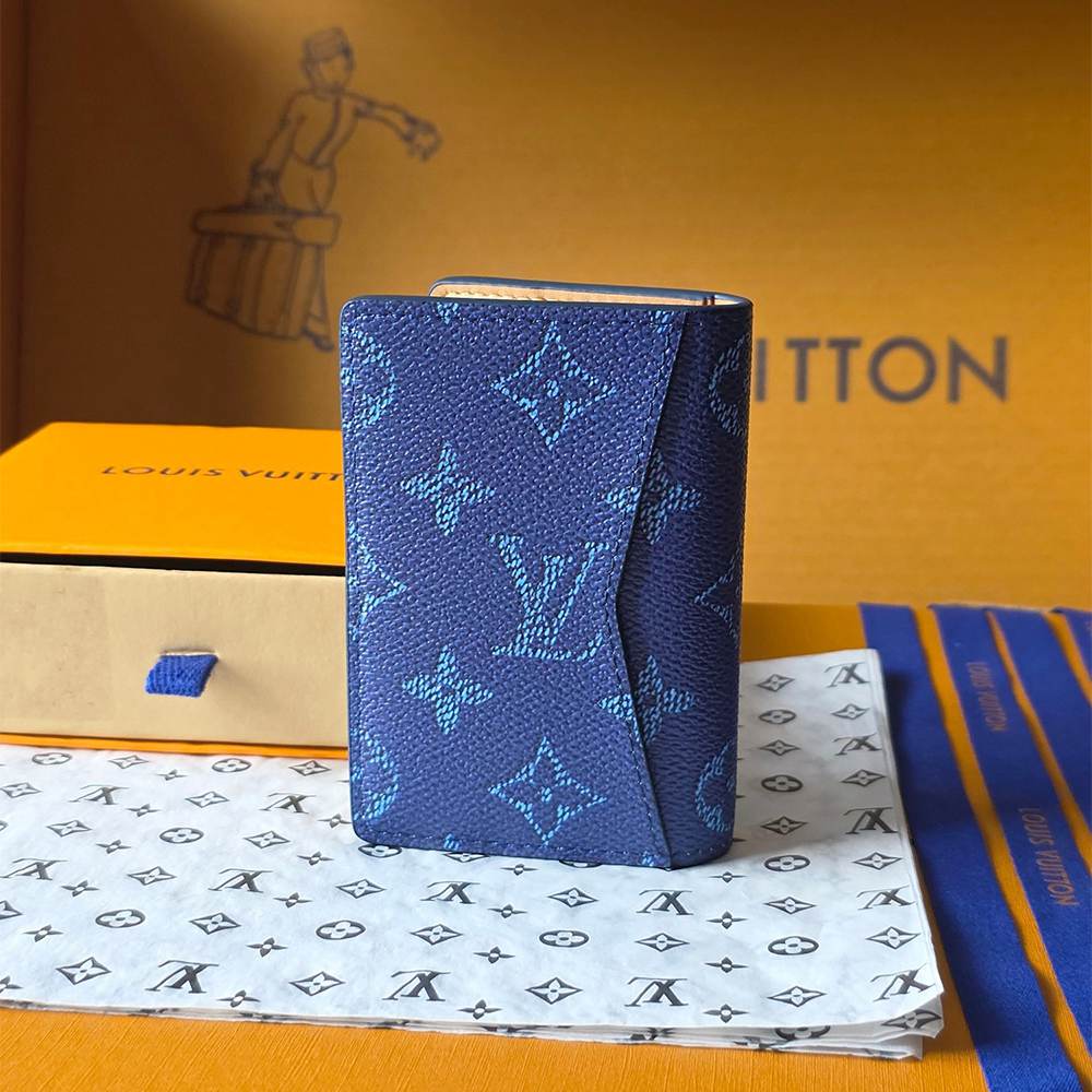 LV Pocket Organizer
