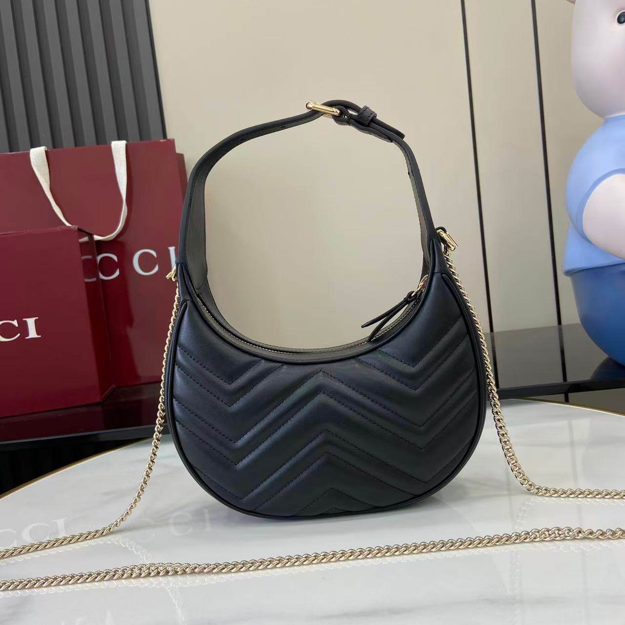 GG Marmont small shoulder bag