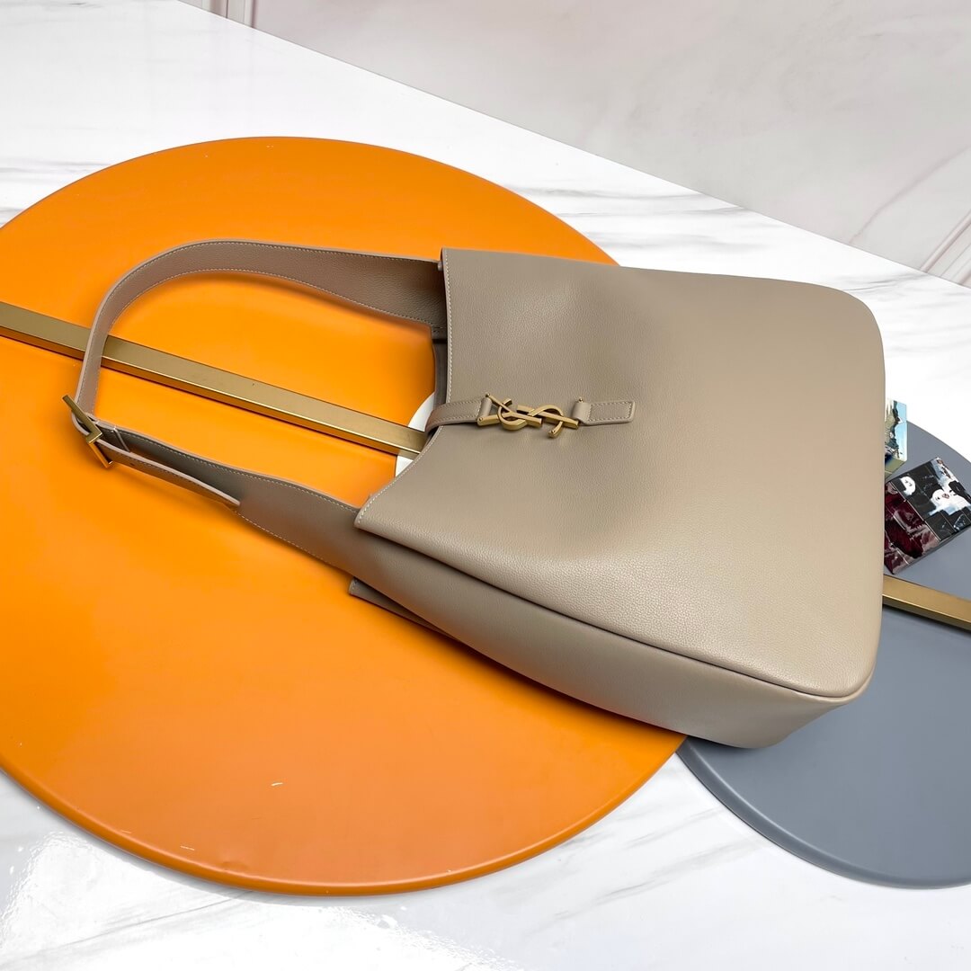 Y51 LE 5 À 7 large soft leather bag