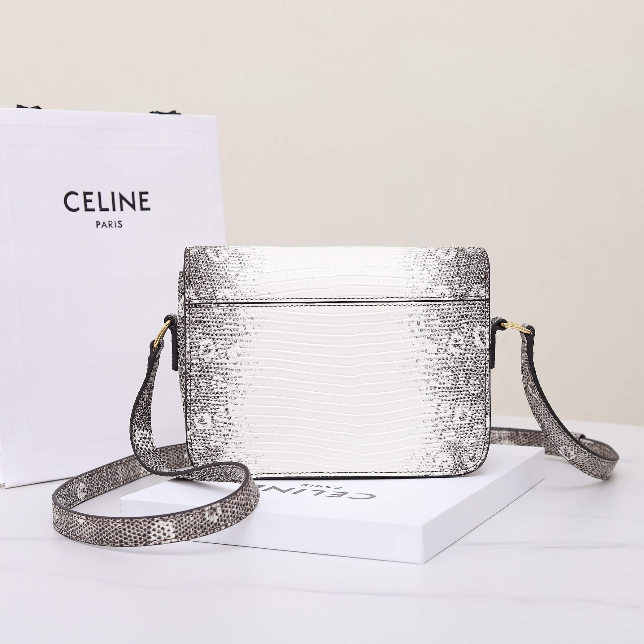 Ce1i*e TEEN TRIOMPHE lizard pattern handbag(HIGH-END GRADE)