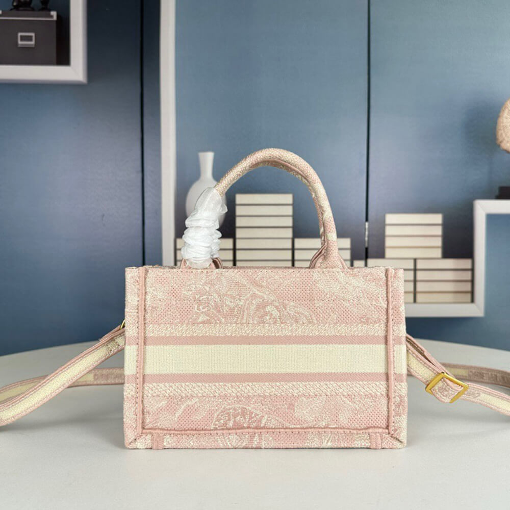 D10r Mini D10r Book Tote