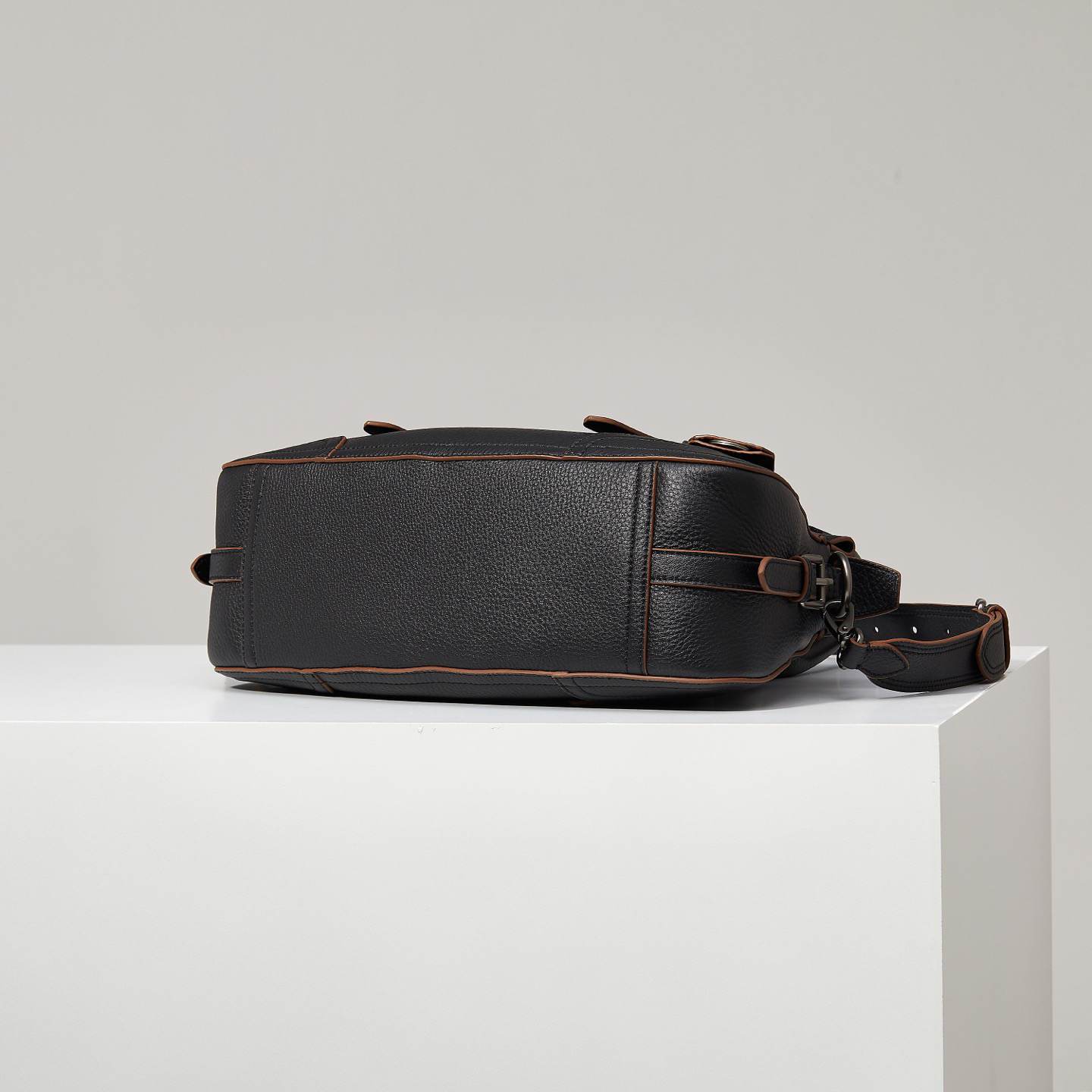 Pra*a Large leather tote bag(HIGH-END GRADE)