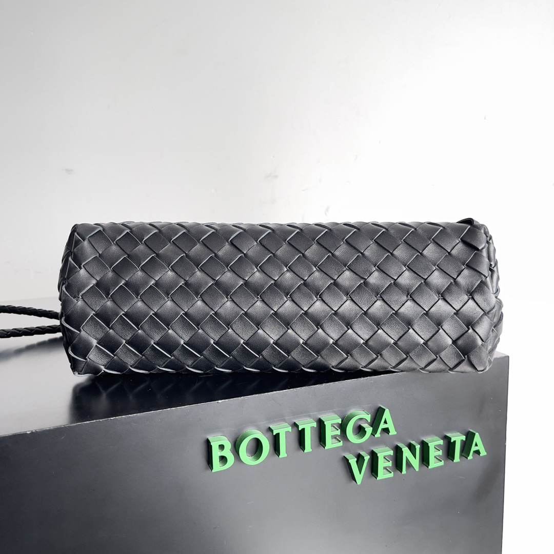 B0tt*ga Ven*ta East-West Andiamo(HIGH-END GRADE)