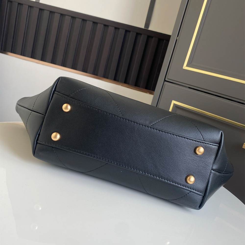 Ch**el Small shopping bag(HIGH-END GRADE)