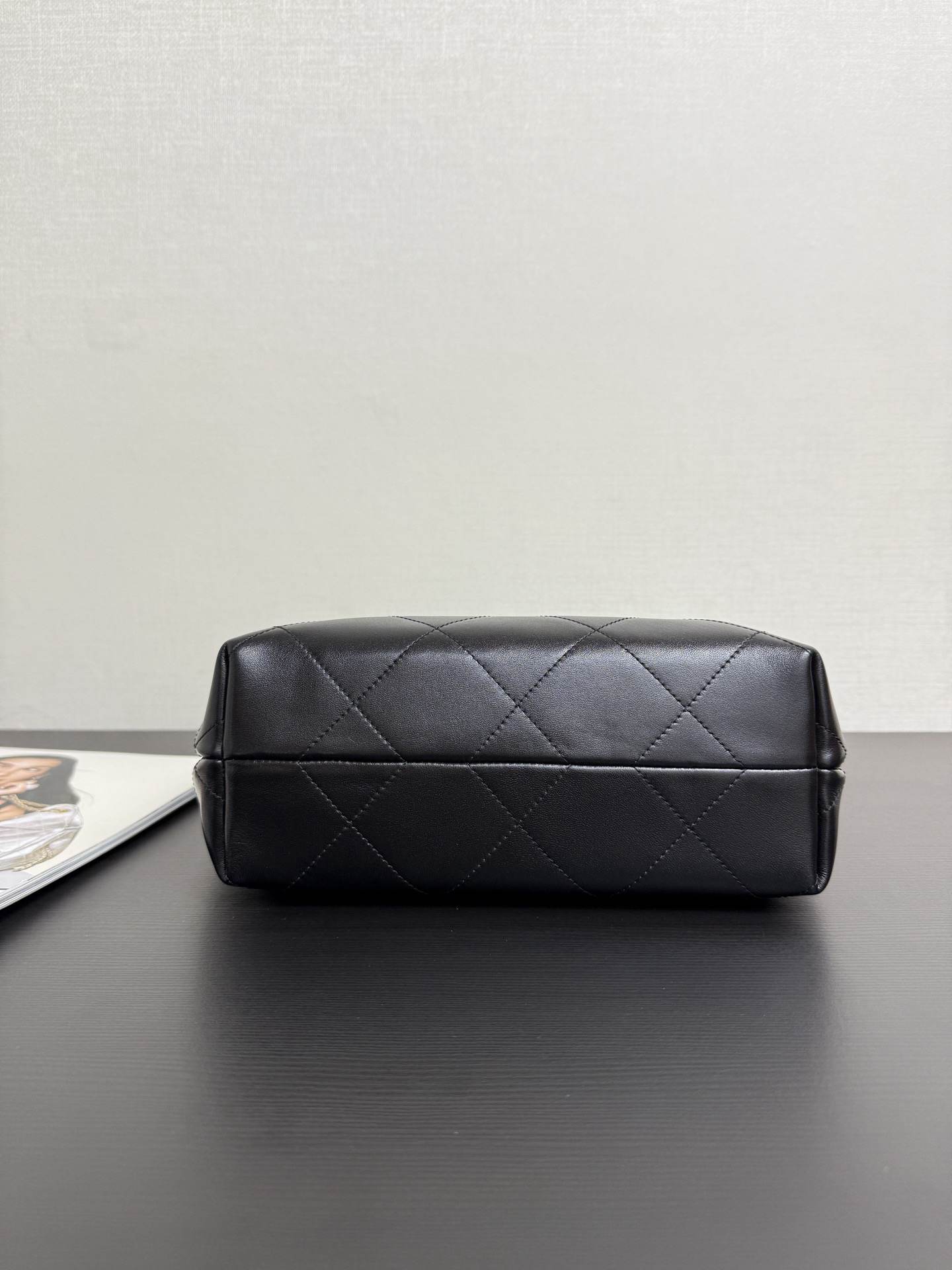 Ch**el Large Hobo Bag(HIGH-END GRADE)