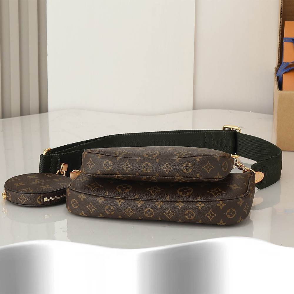 LV Multi Pochette Accessoires