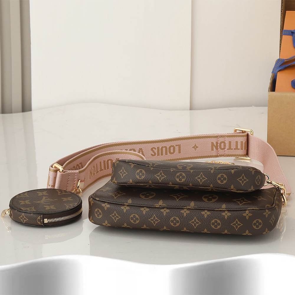 LV Multi Pochette Accessoires