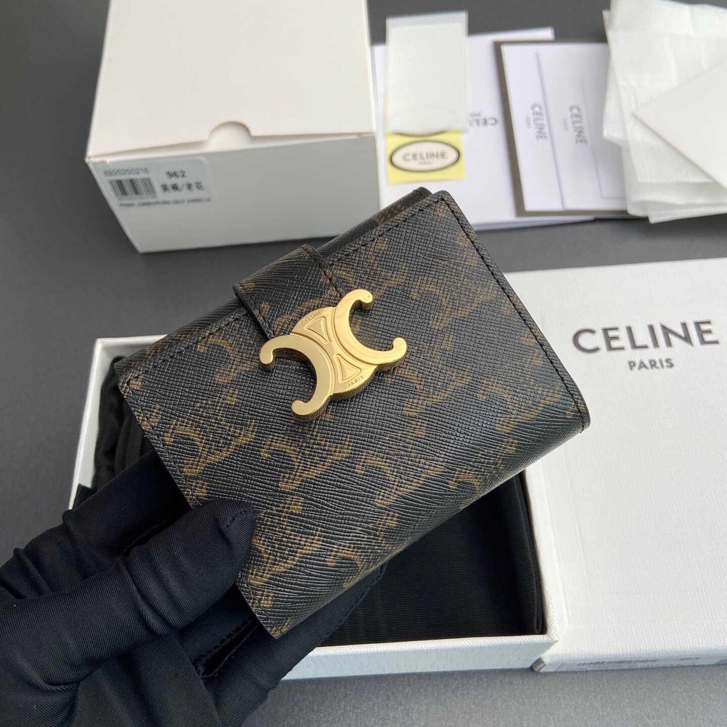 Ce1i*e NINO Logo Print Slim Wallet