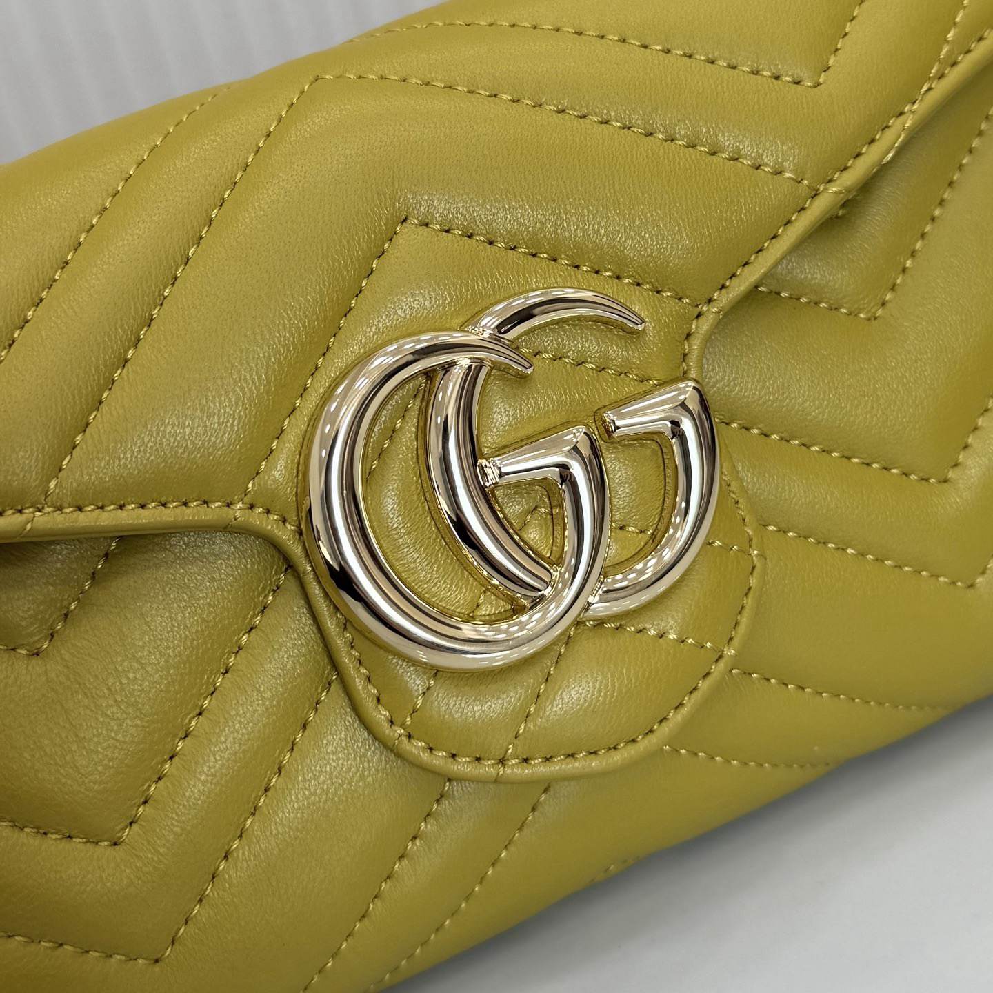 GG Marmont Chain Wallet