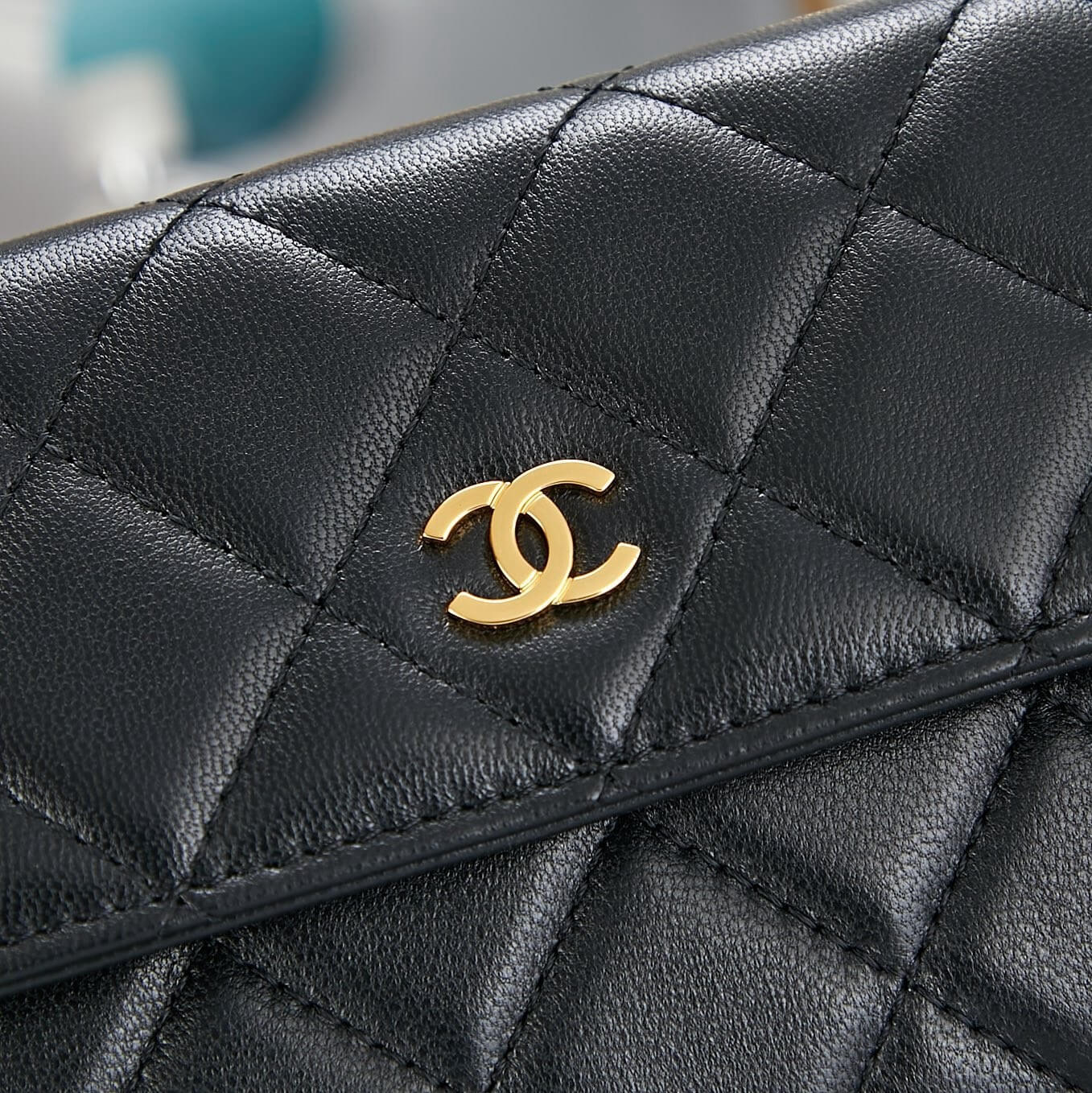 Ch**el classic long wallet