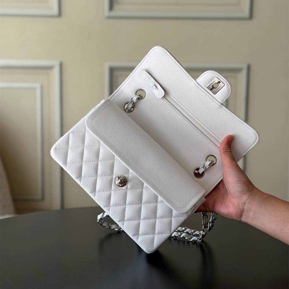 Ch**el SMALL CLASSIC HANDBAG