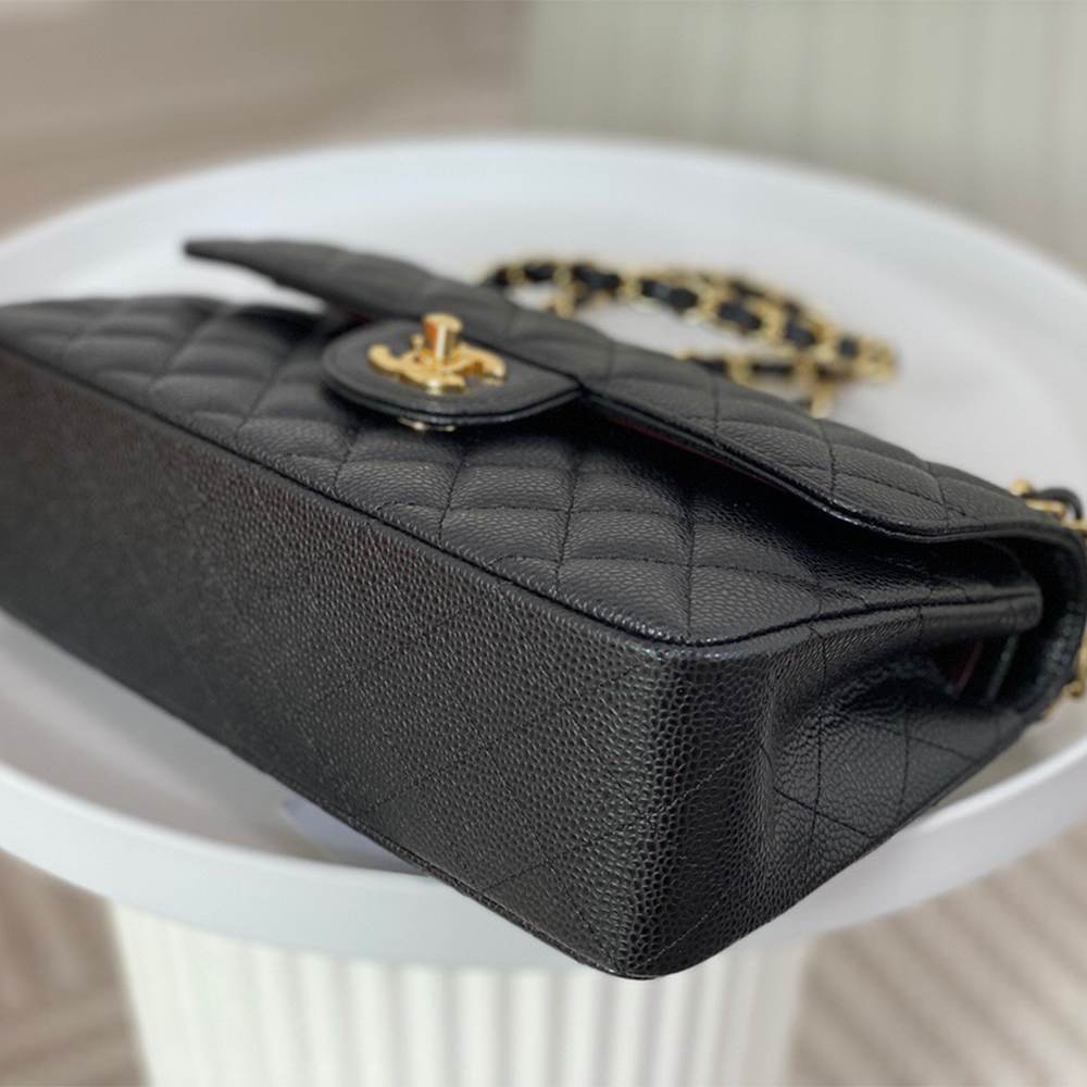 Ch**el SMALL CLASSIC HANDBAG