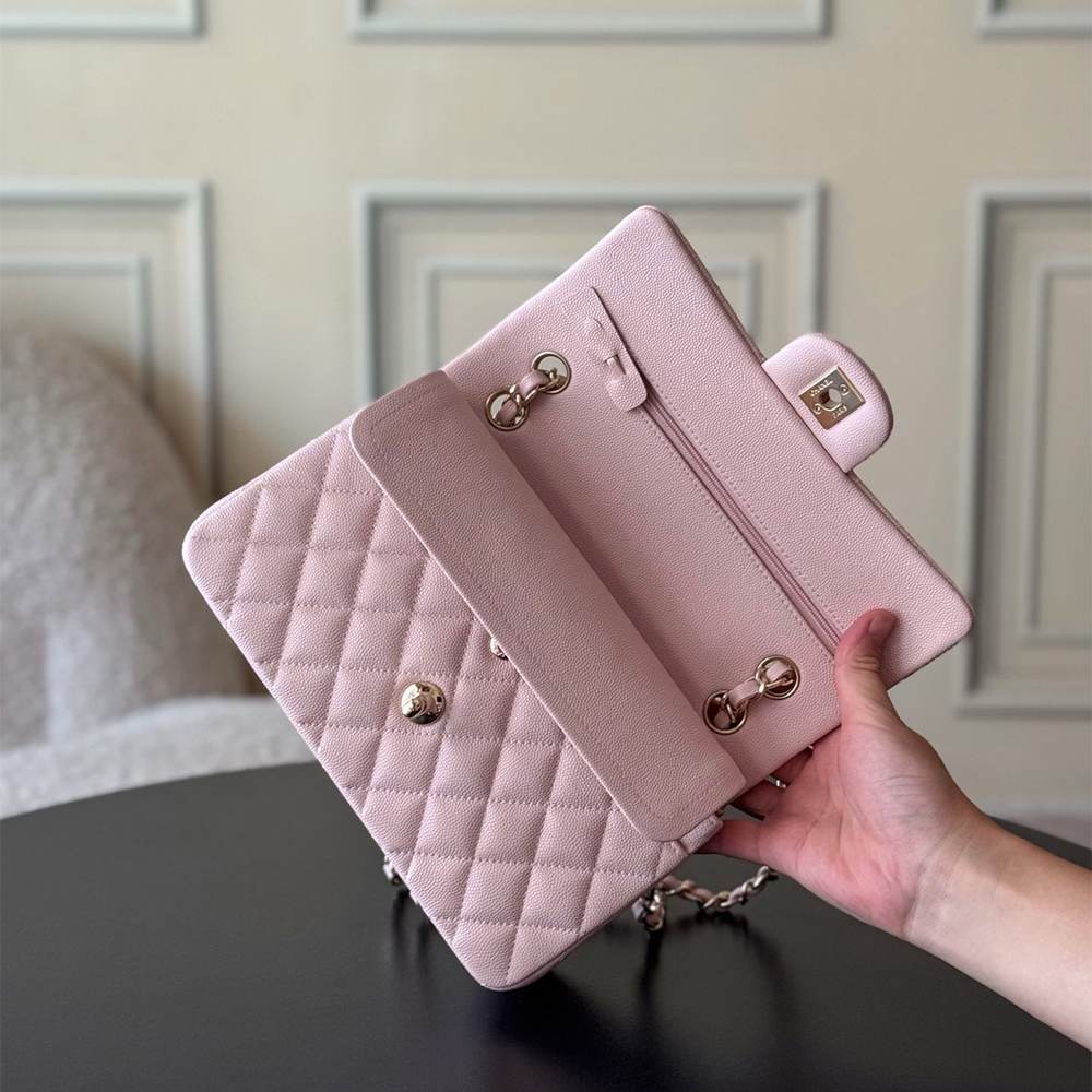 Ch**el SMALL CLASSIC HANDBAG