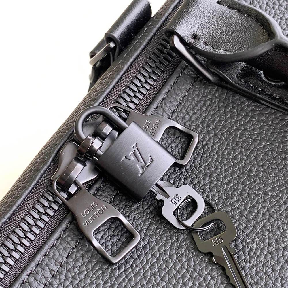 LV Keepall Bandoulière 50