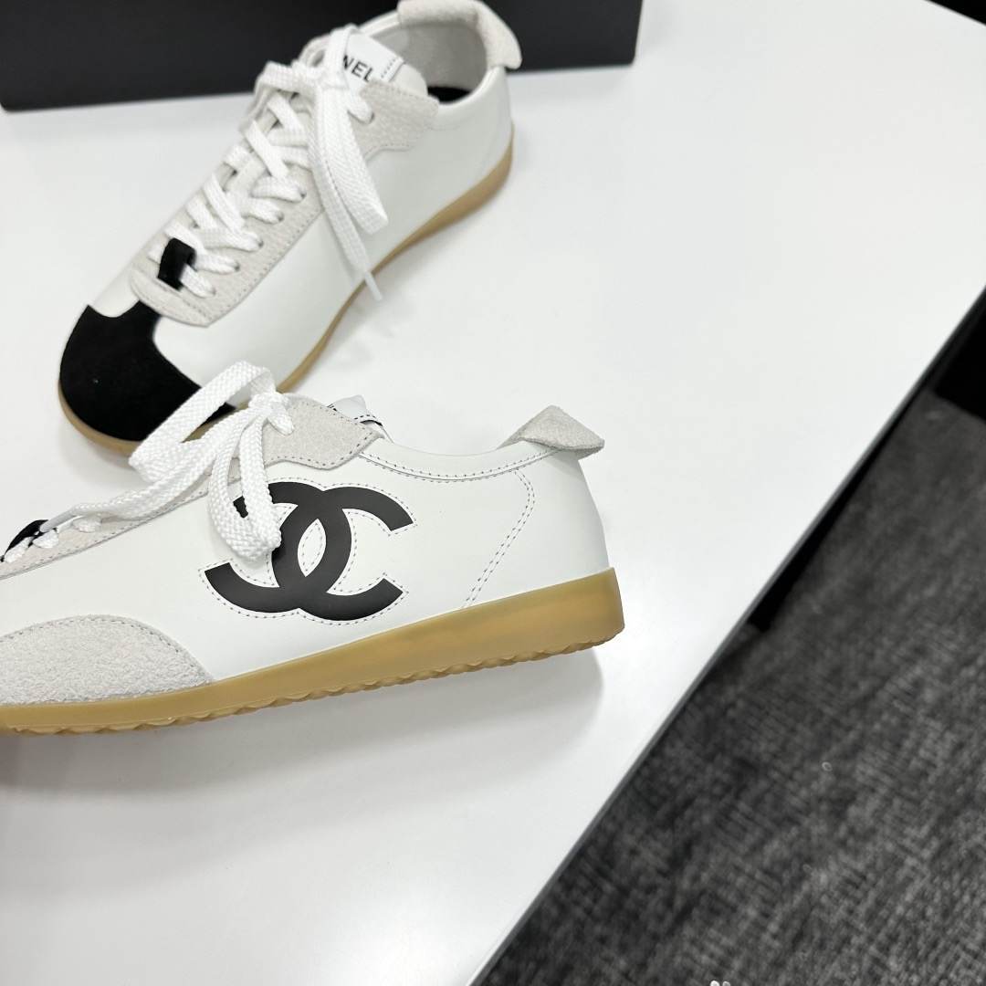 Ch**el Sneakers