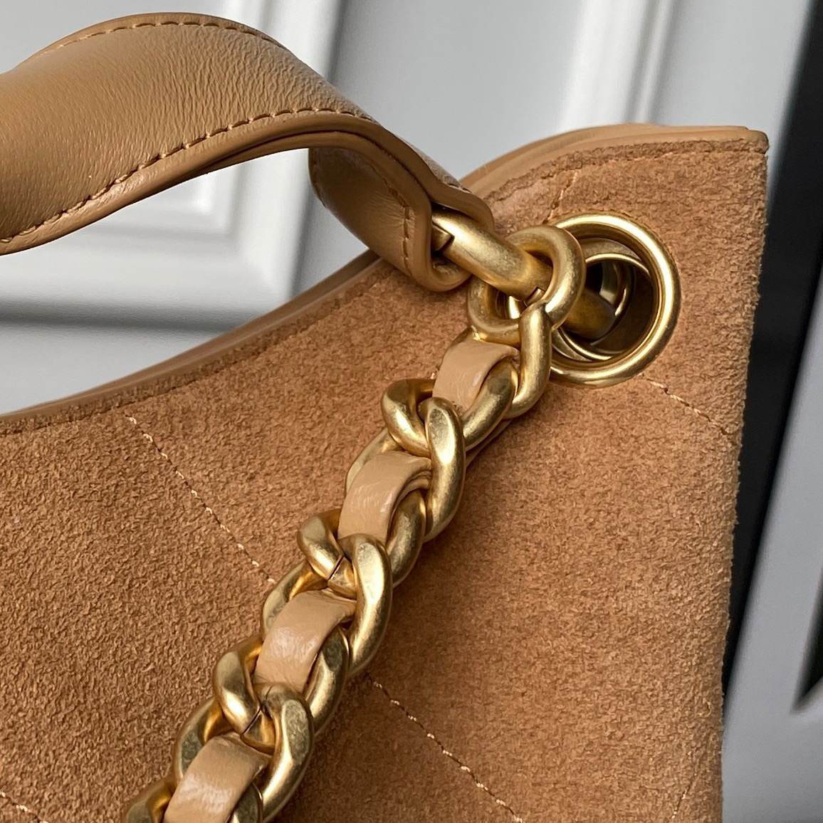 Ch**el Large Hobo Bag(HIGH-END GRADE)