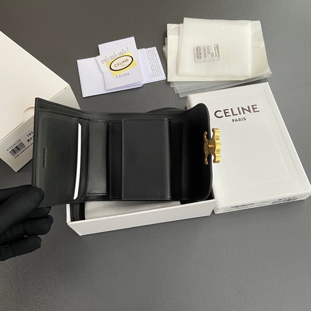 Ce1i*e Small Flap Wallet TRIOMPHE IN Shiny Smooth Lambskin