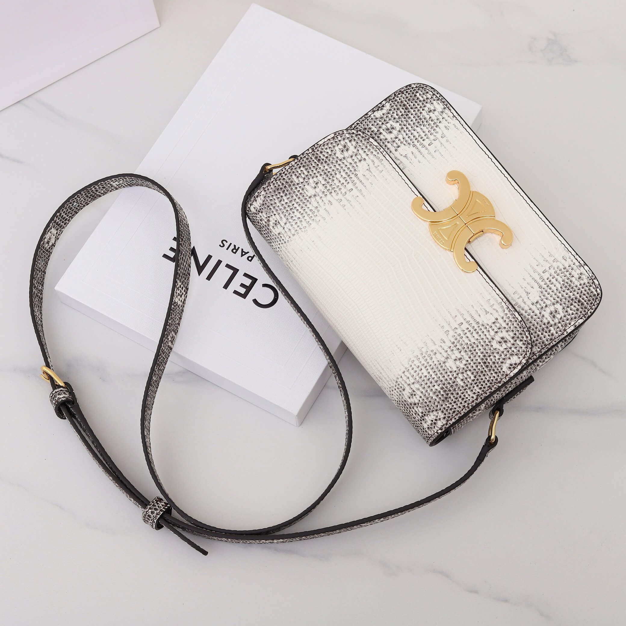 Ce1i*e TEEN TRIOMPHE lizard pattern handbag(HIGH-END GRADE)