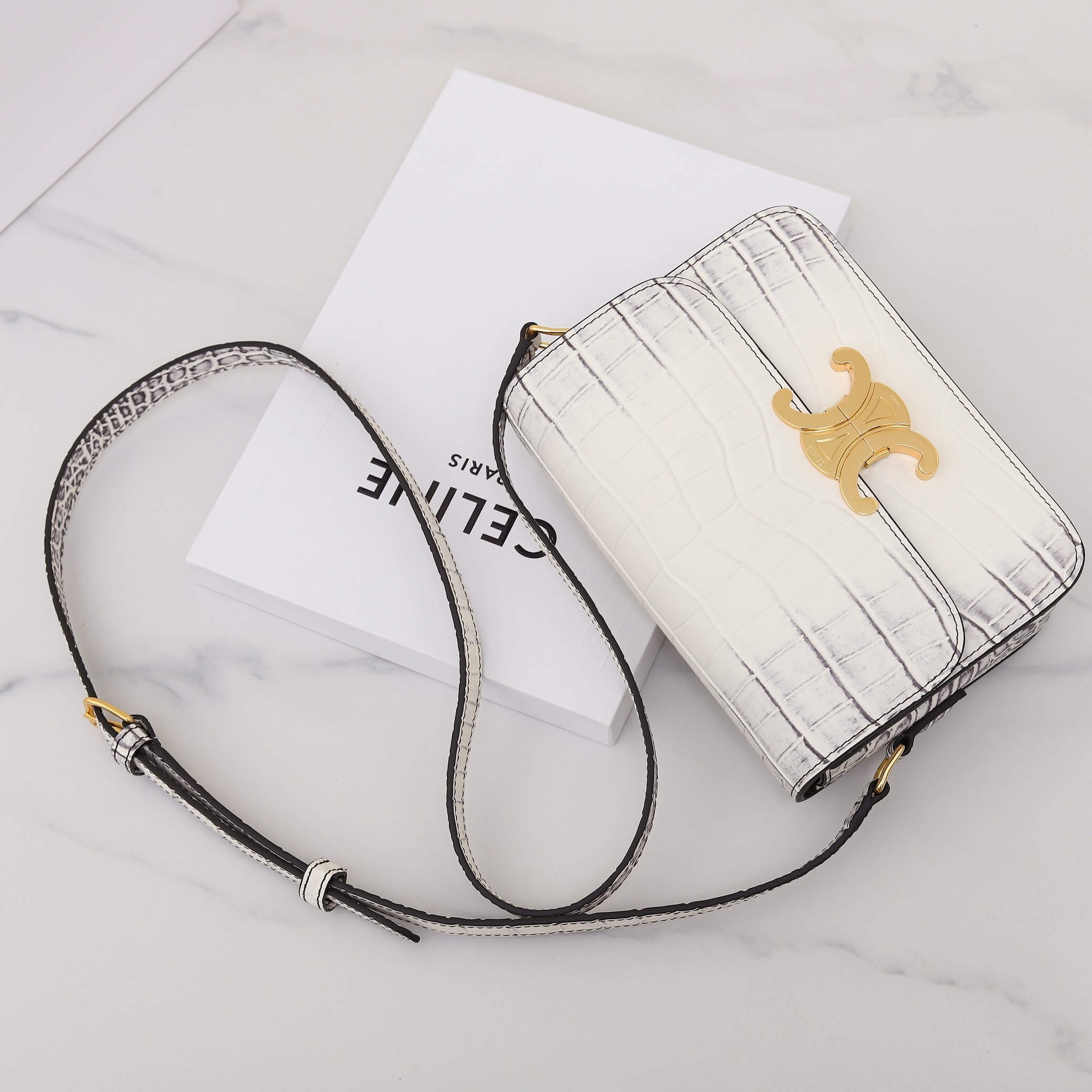 Ce1i*e TEEN TRIOMPHE crocodile pattern handbag(HIGH-END GRADE)