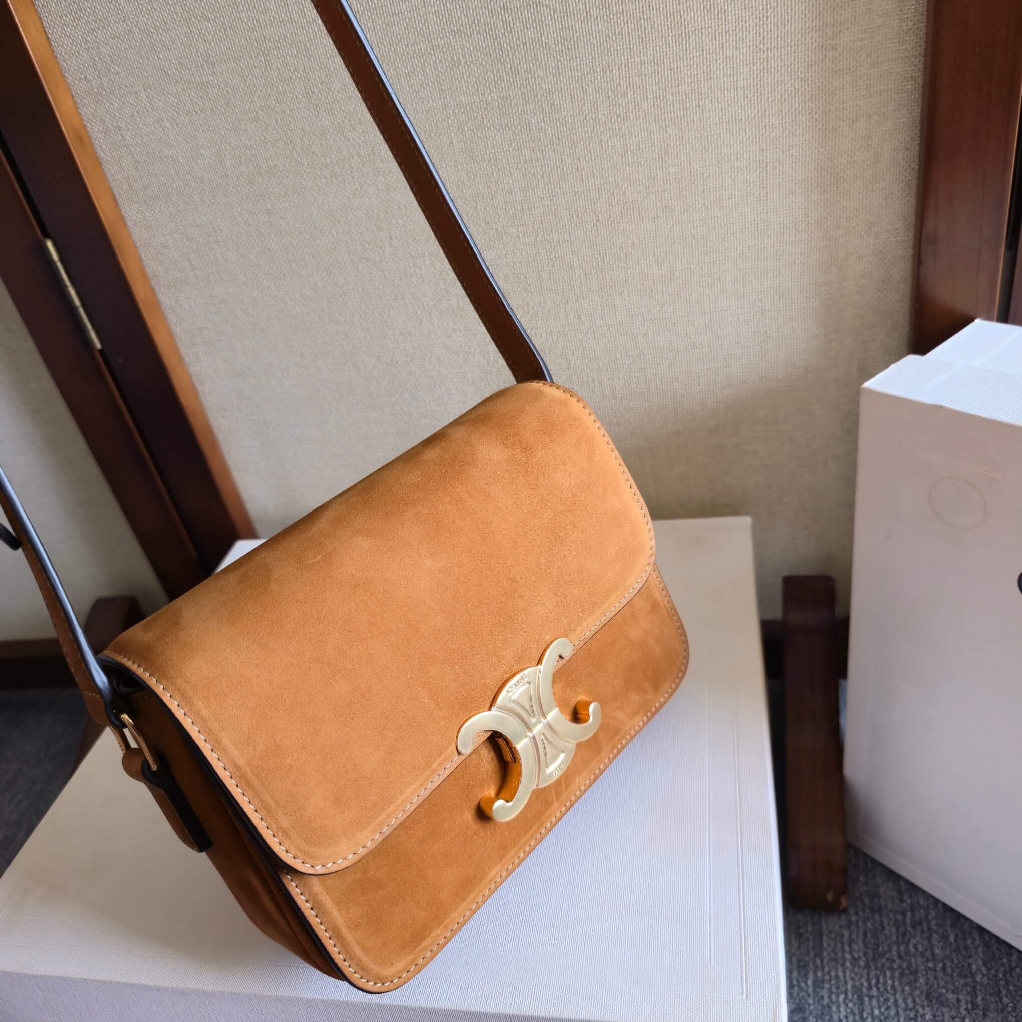 Ce1i*e TEEN TRIOMPHE handbag(HIGH-END GRADE)