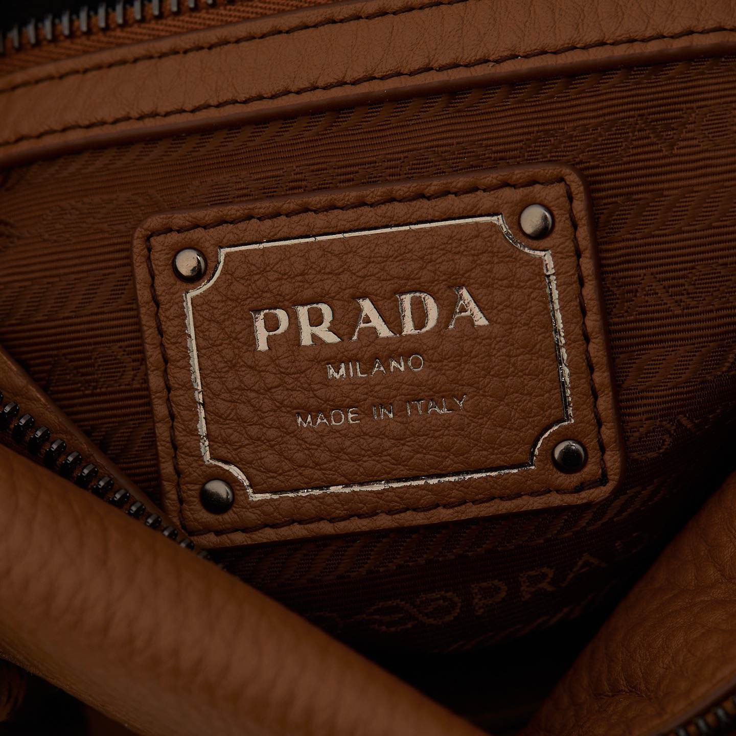Pra*a Large leather tote bag(HIGH-END GRADE)