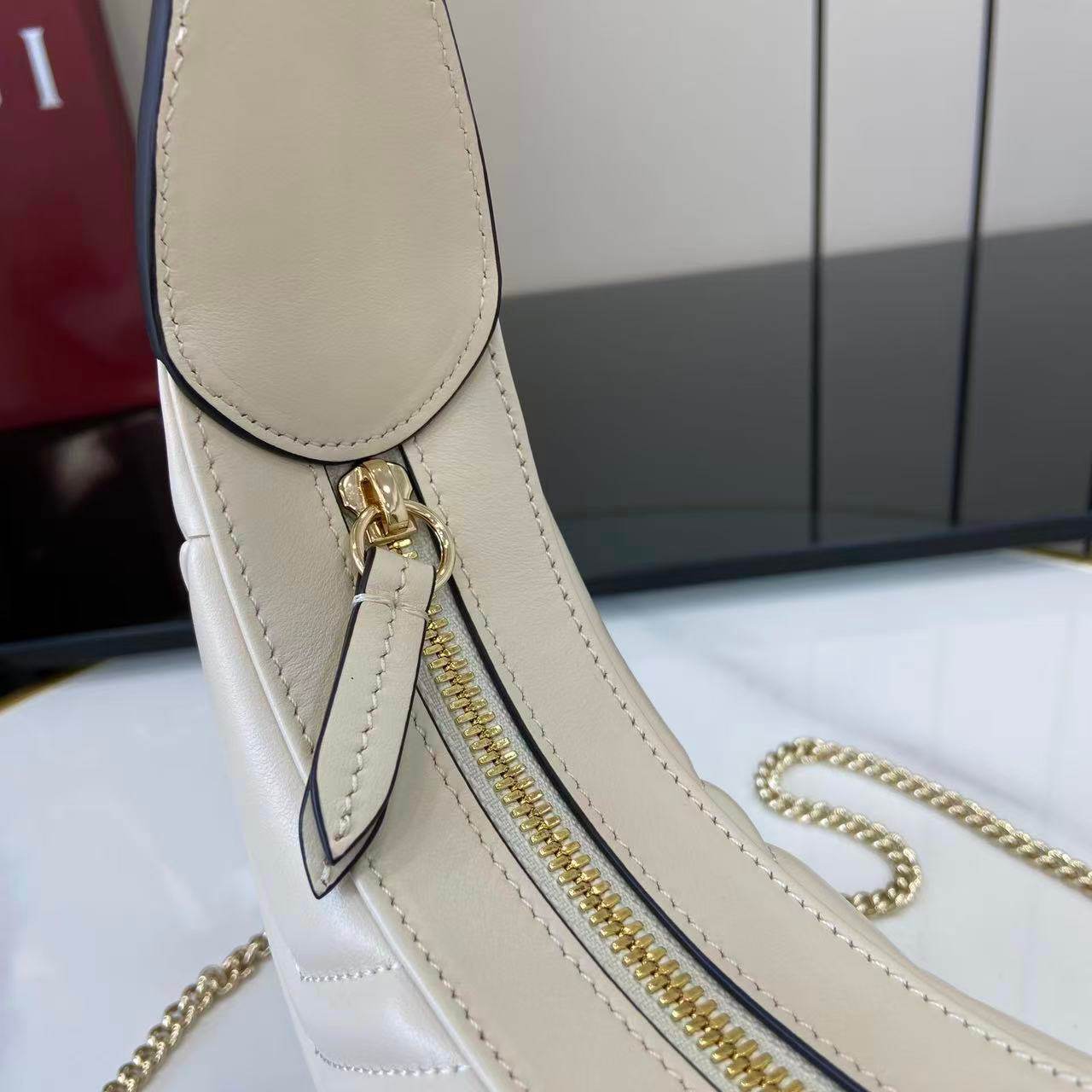 GG Marmont small shoulder bag