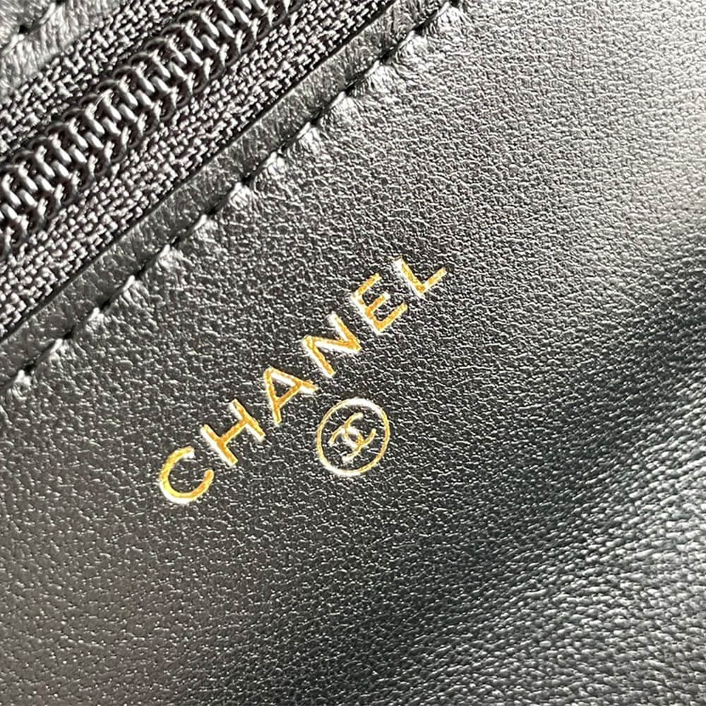 Ch**el 19 Chain Wallet(HIGH-END GRADE)