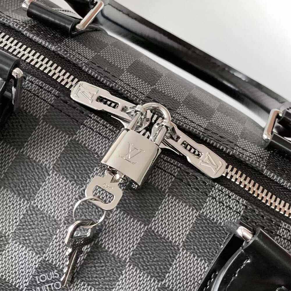 LV Keepall Bandoulière 45