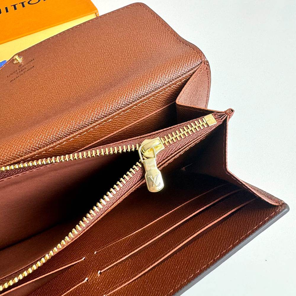LV Sarah Wallet