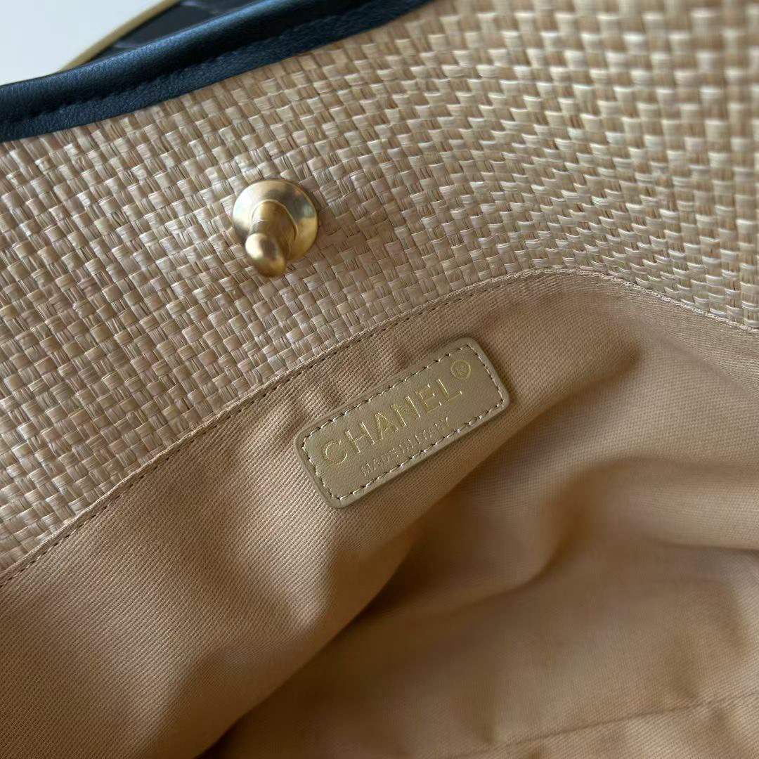 Ch**el MAXI SHOPPING BAG(HIGH-END GRADE)