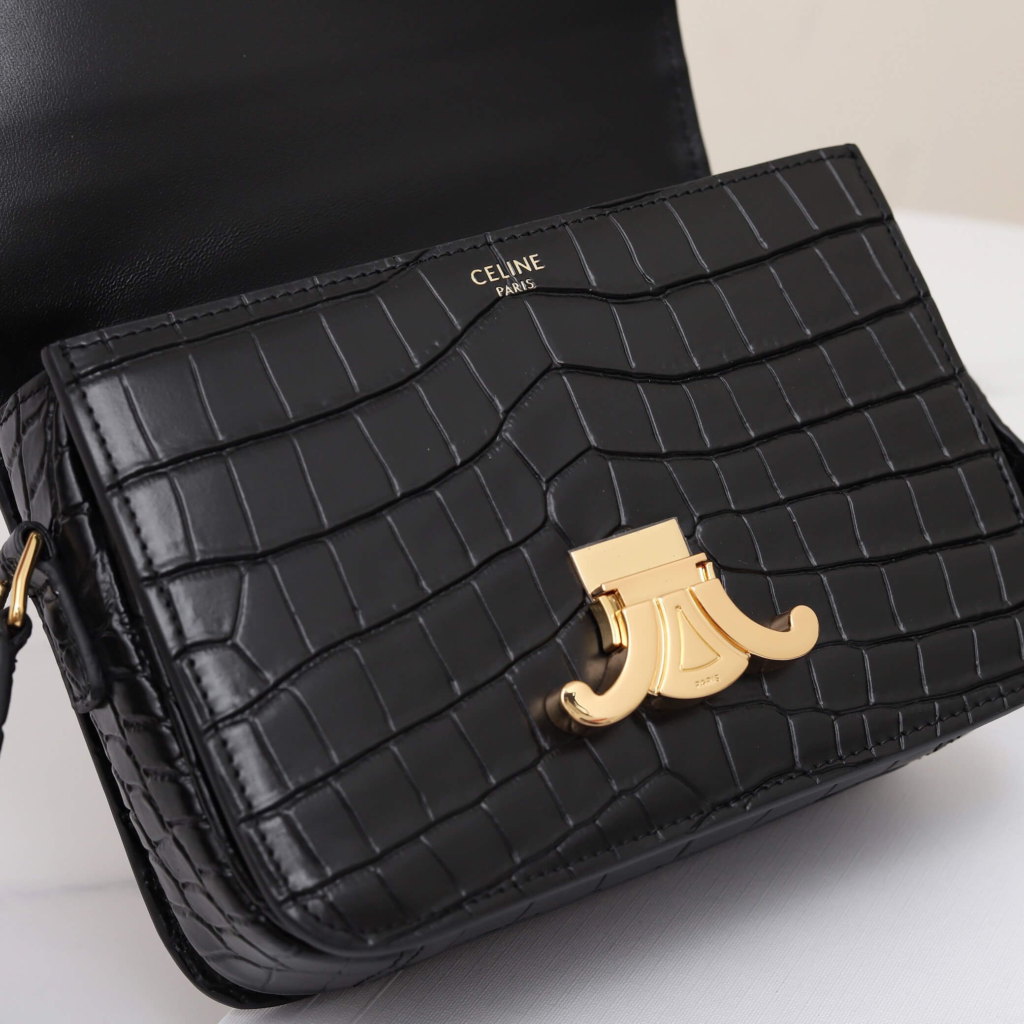 Ce1i*e TEEN TRIOMPHE crocodile pattern handbag(HIGH-END GRADE)