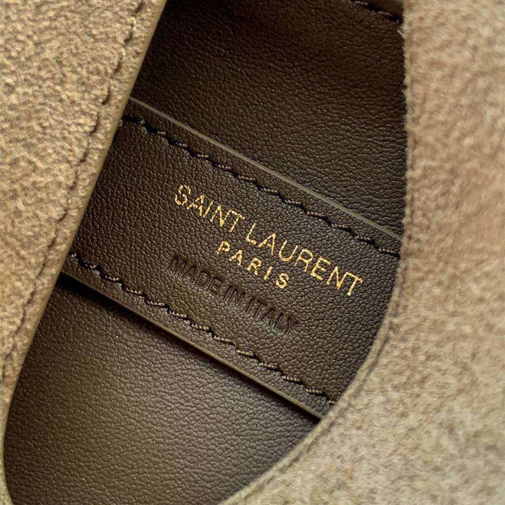 Y51 LE 5 À 7 S*pple small suede