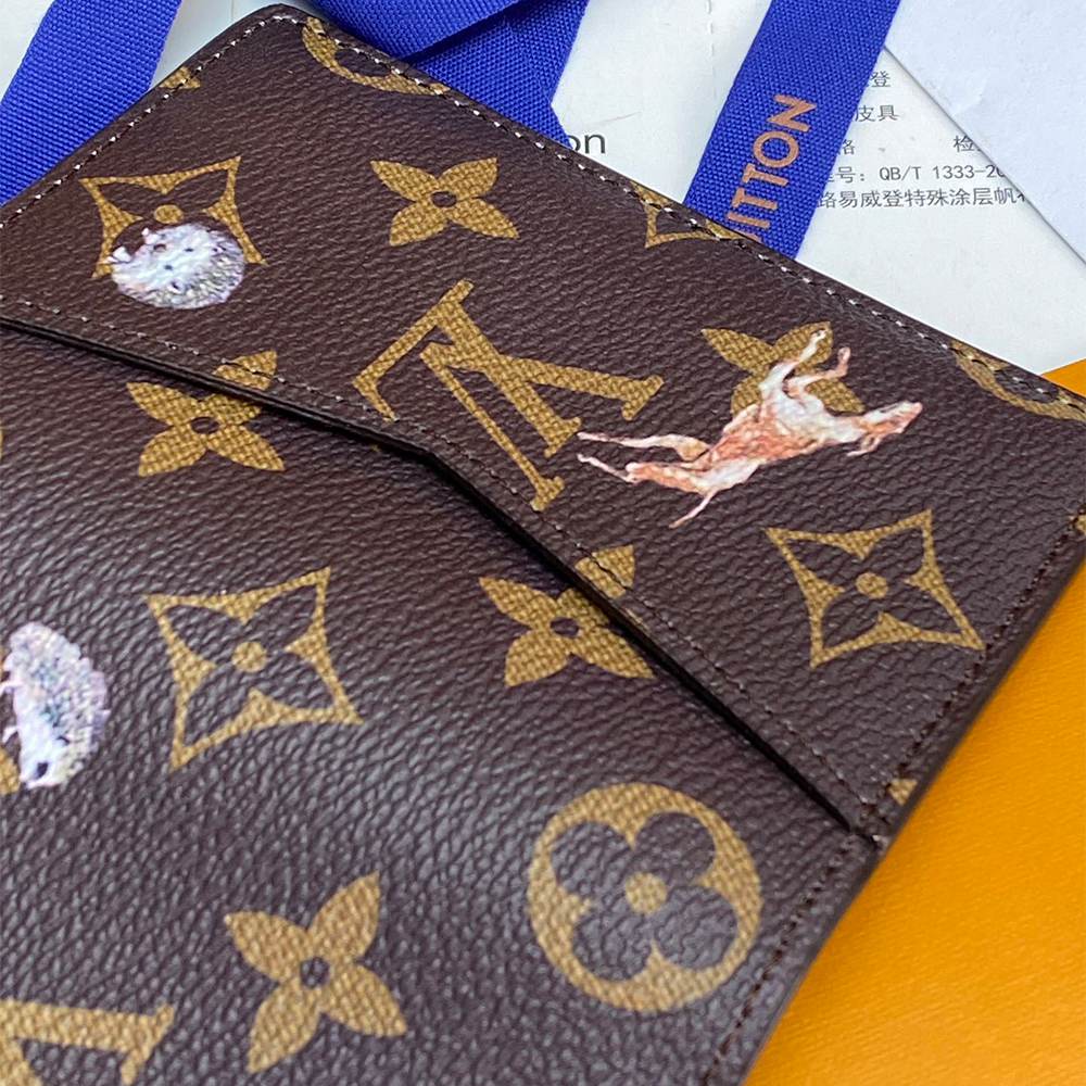 LV Pocket Organizer