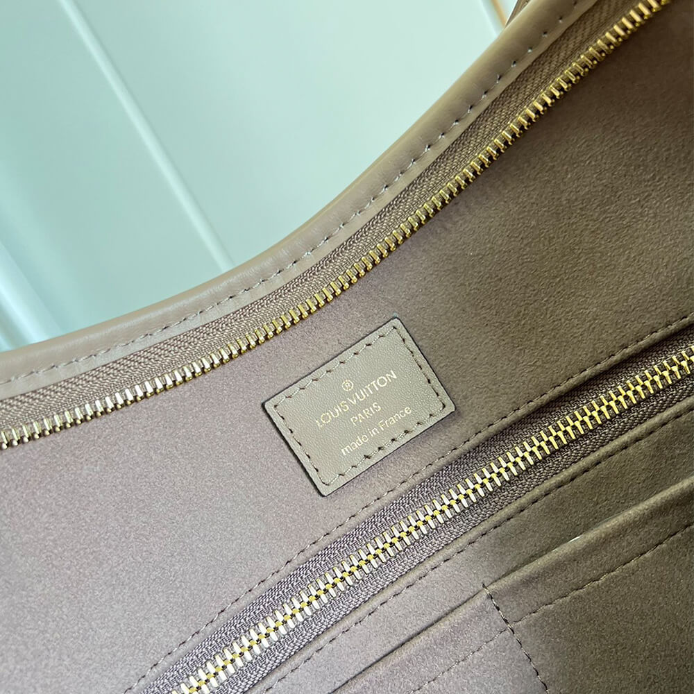 LV CarryAll MM