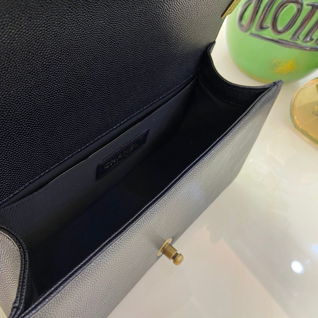 BOY Ch**el Handbag(high-end grade)