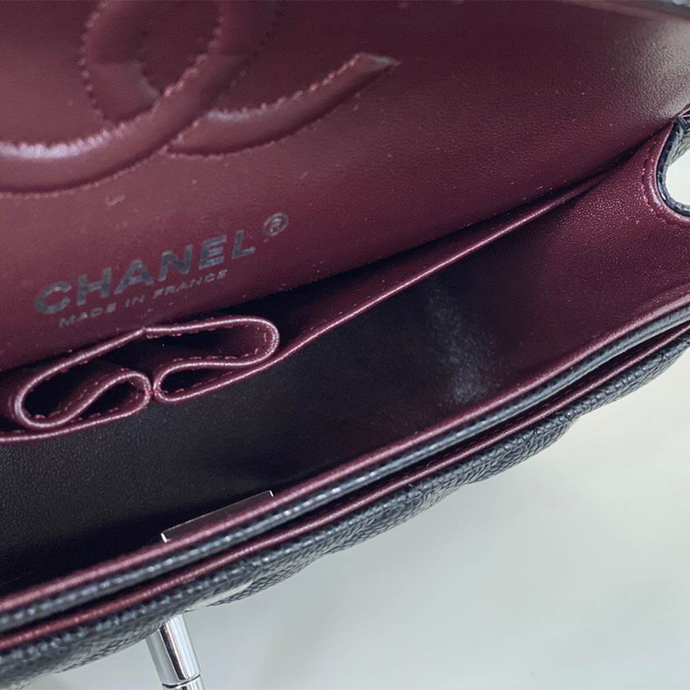Ch**el SMALL CLASSIC HANDBAG