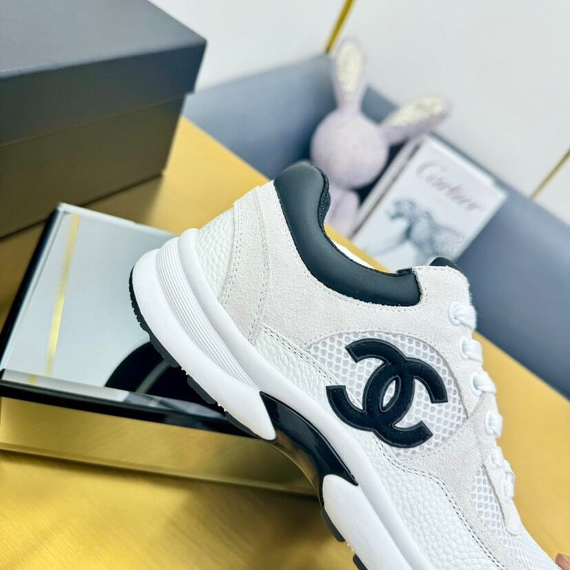 Ch**el Trainers