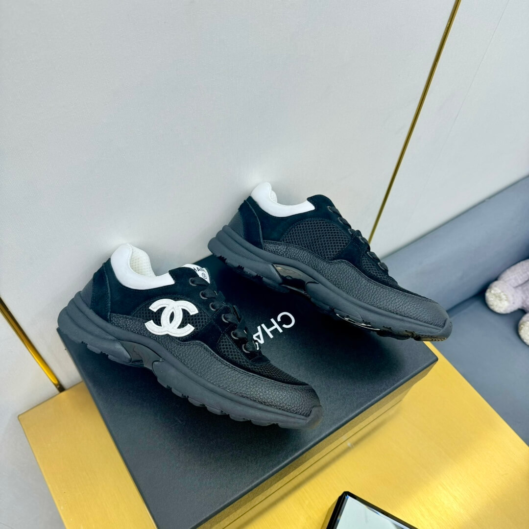 Ch**el Trainers