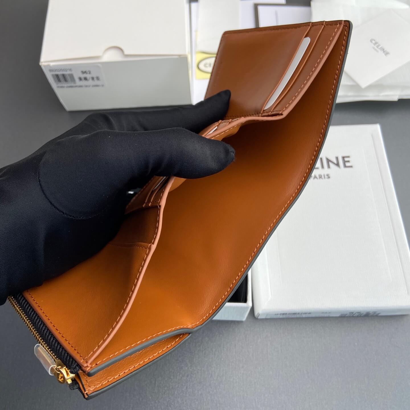 Ce1i*e NINO Logo Print Slim Wallet