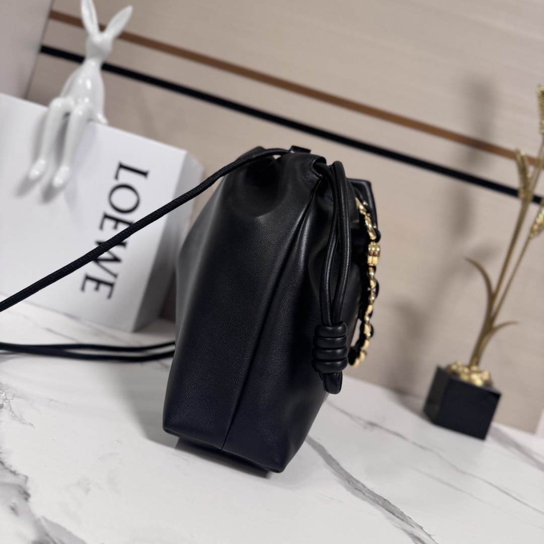 L0ew* Large Flamenco purse in mellow nappa lambskin(HIGH-END GRADE)