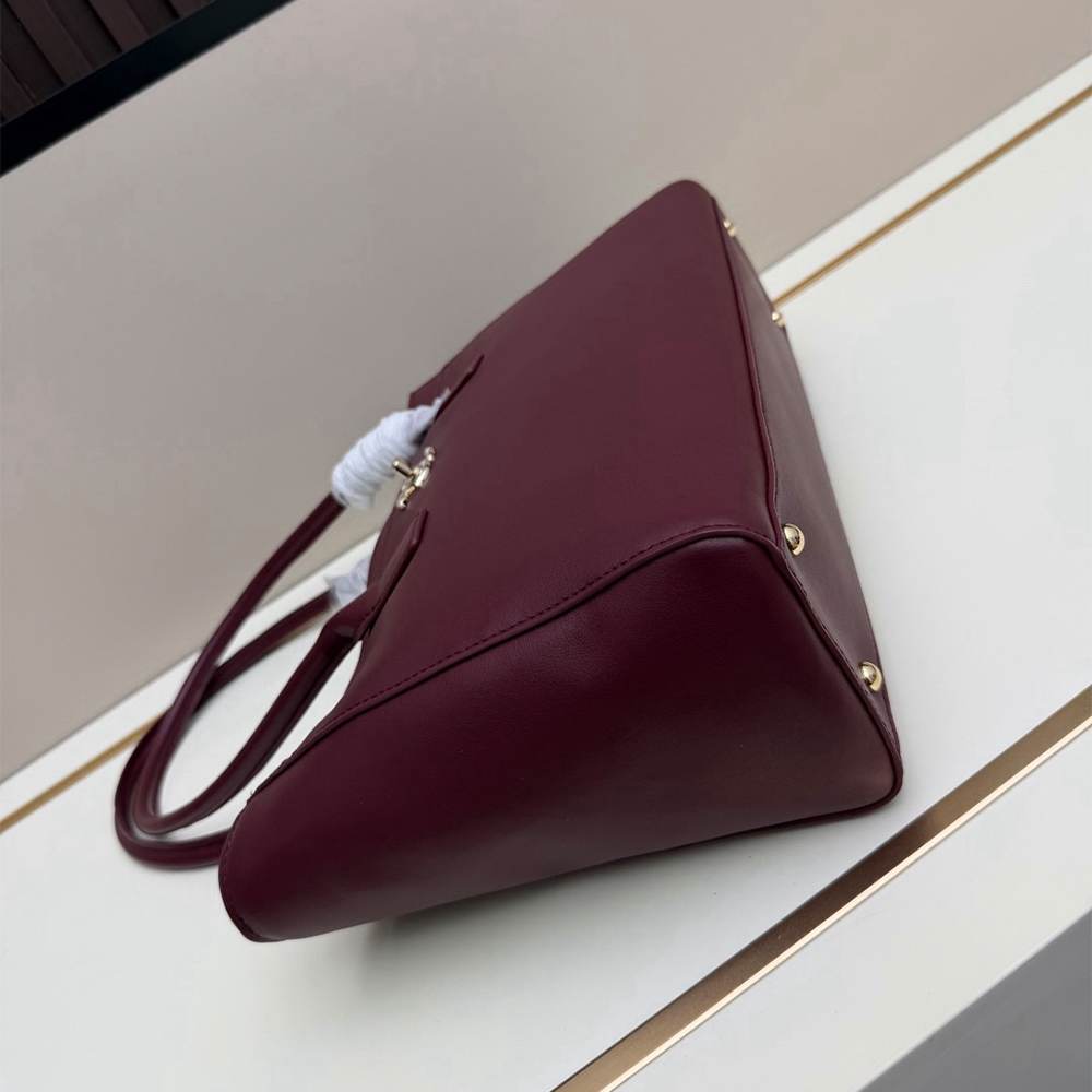 Ch**el Small Shopping Bag(HIGH-END GRADE)