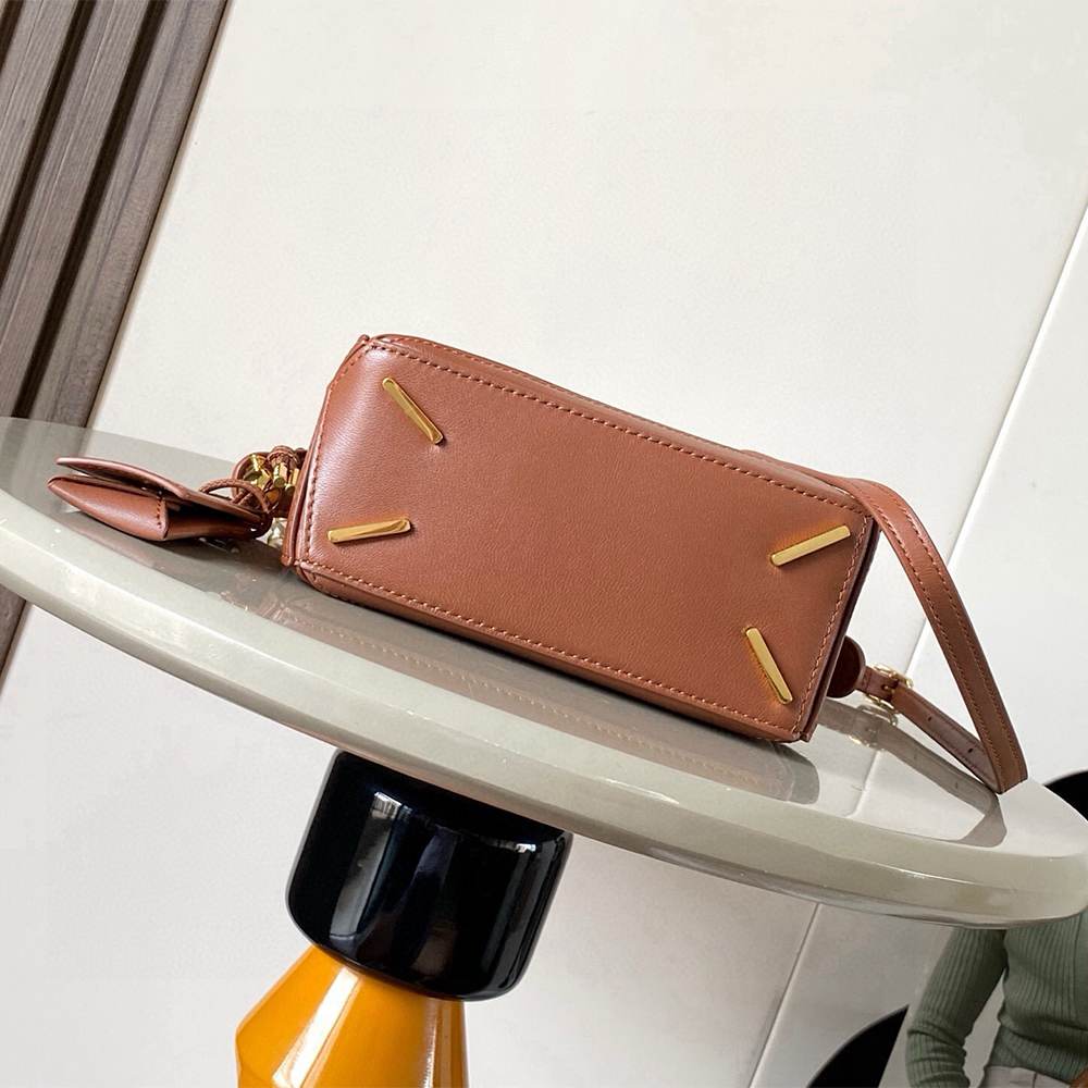 L0ew* Mini Featherlight Puzzle bag in nappa lambskin(HIGH-END GRADE)