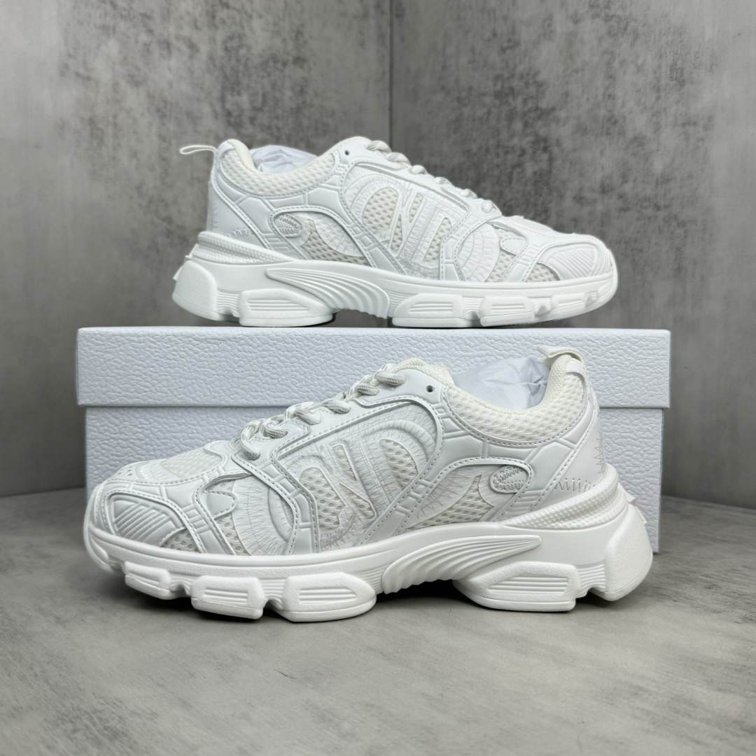 D10r Chrono Sneaker