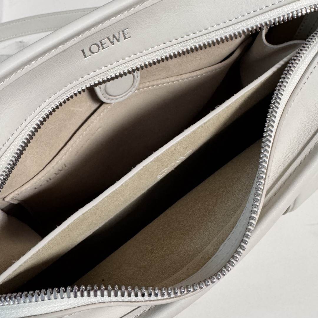 L0ew* Small Amazona 180 bag in soft calfskin(HIGH-END GRADE)