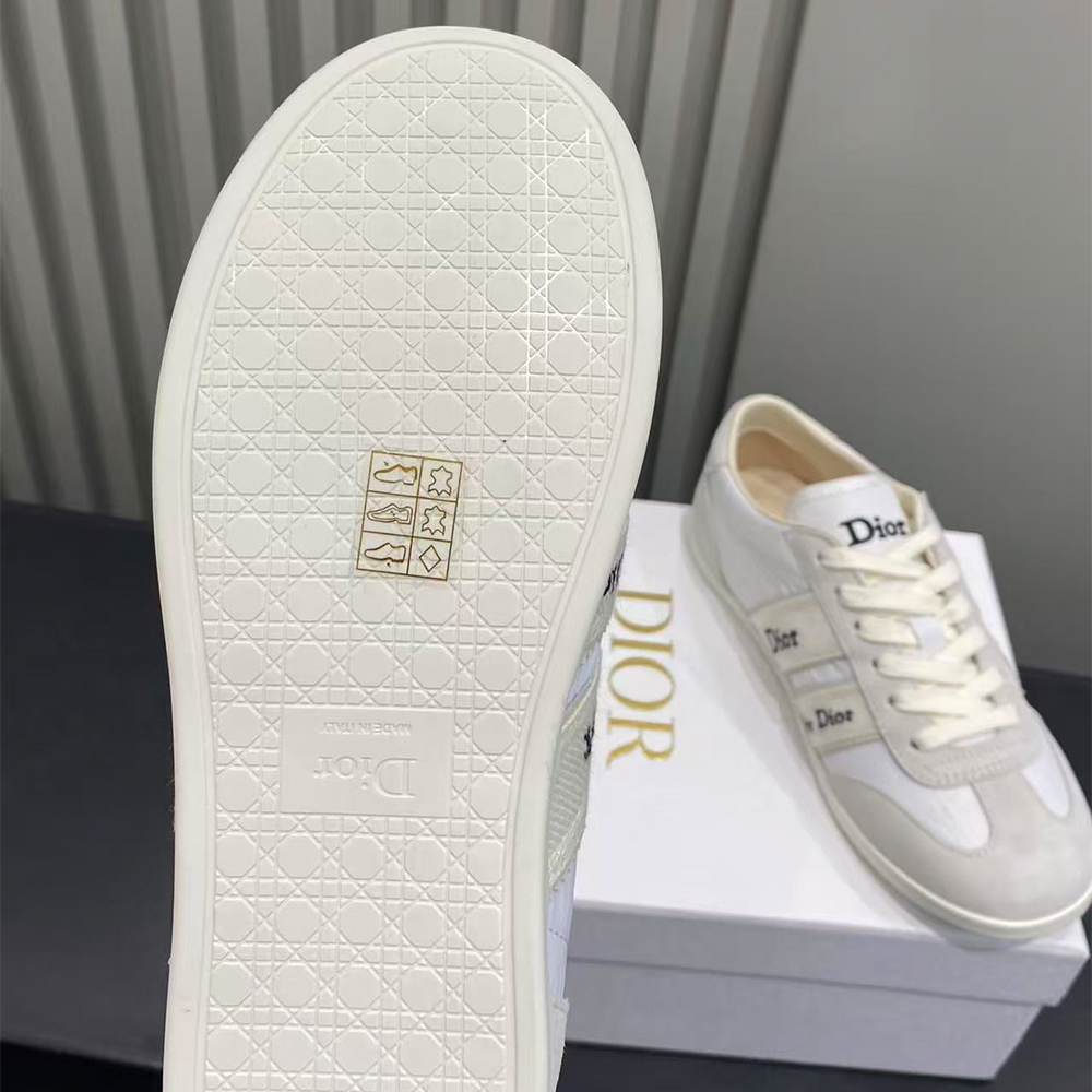 D10r Ribbon Sneaker