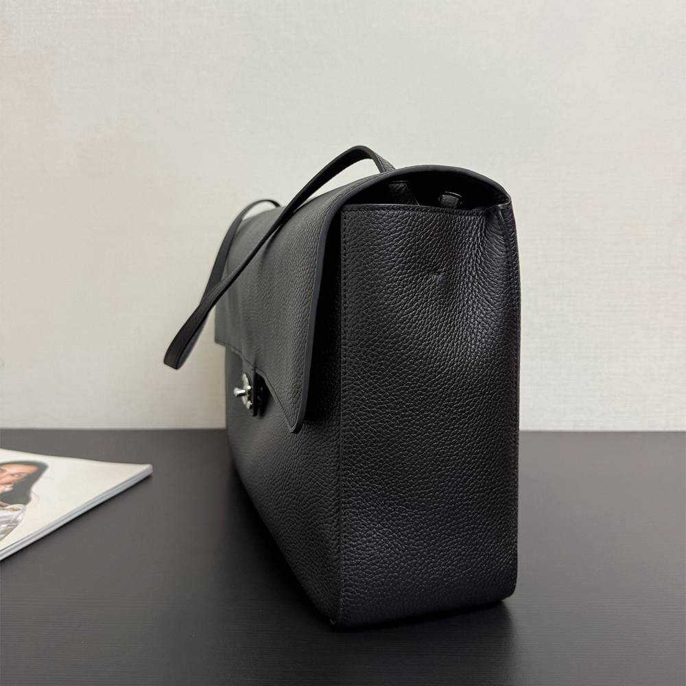 Ch**el Maxi Flapbag(HIGH-END GRADE)