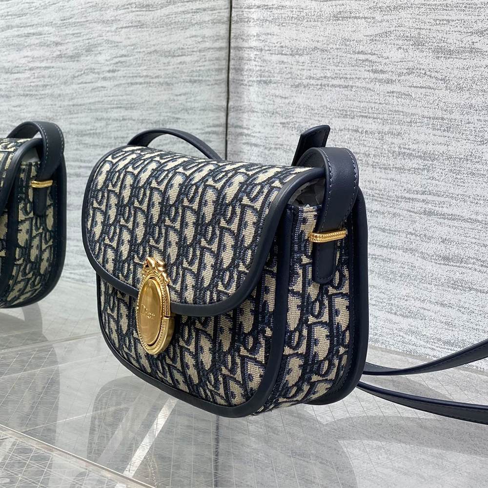 Medium D10r Médaillon Flap Bag(HIGH-END GRADE)